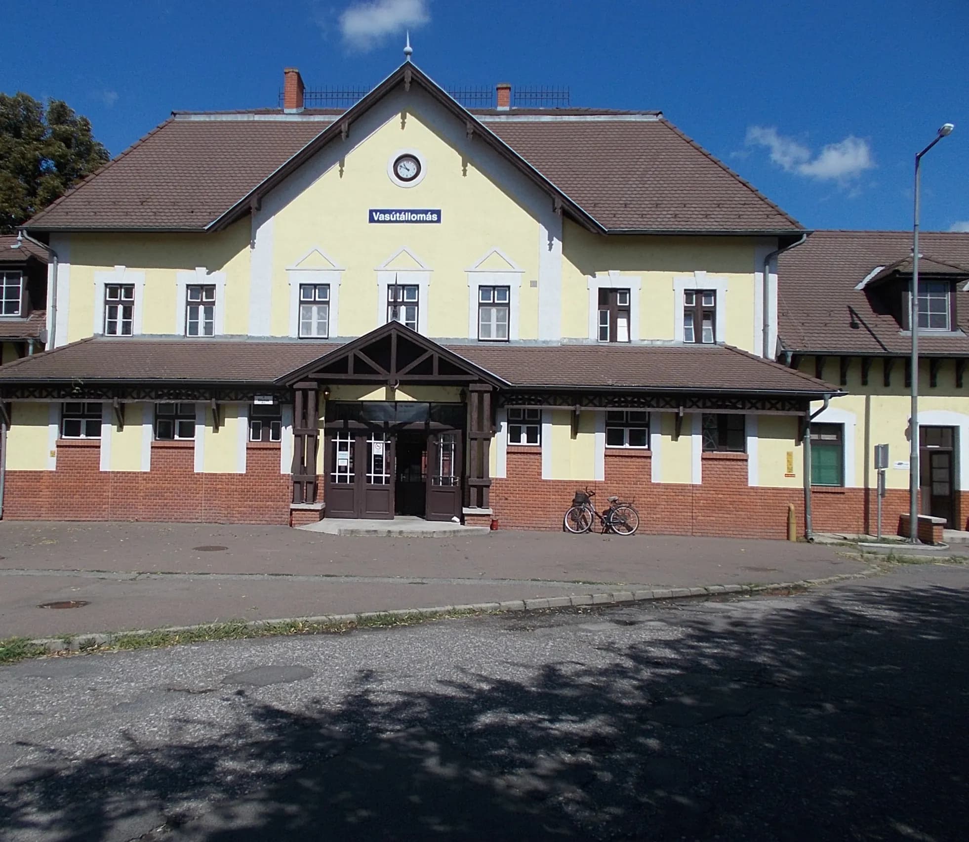 Az orosházi vasútállomás főépülete
